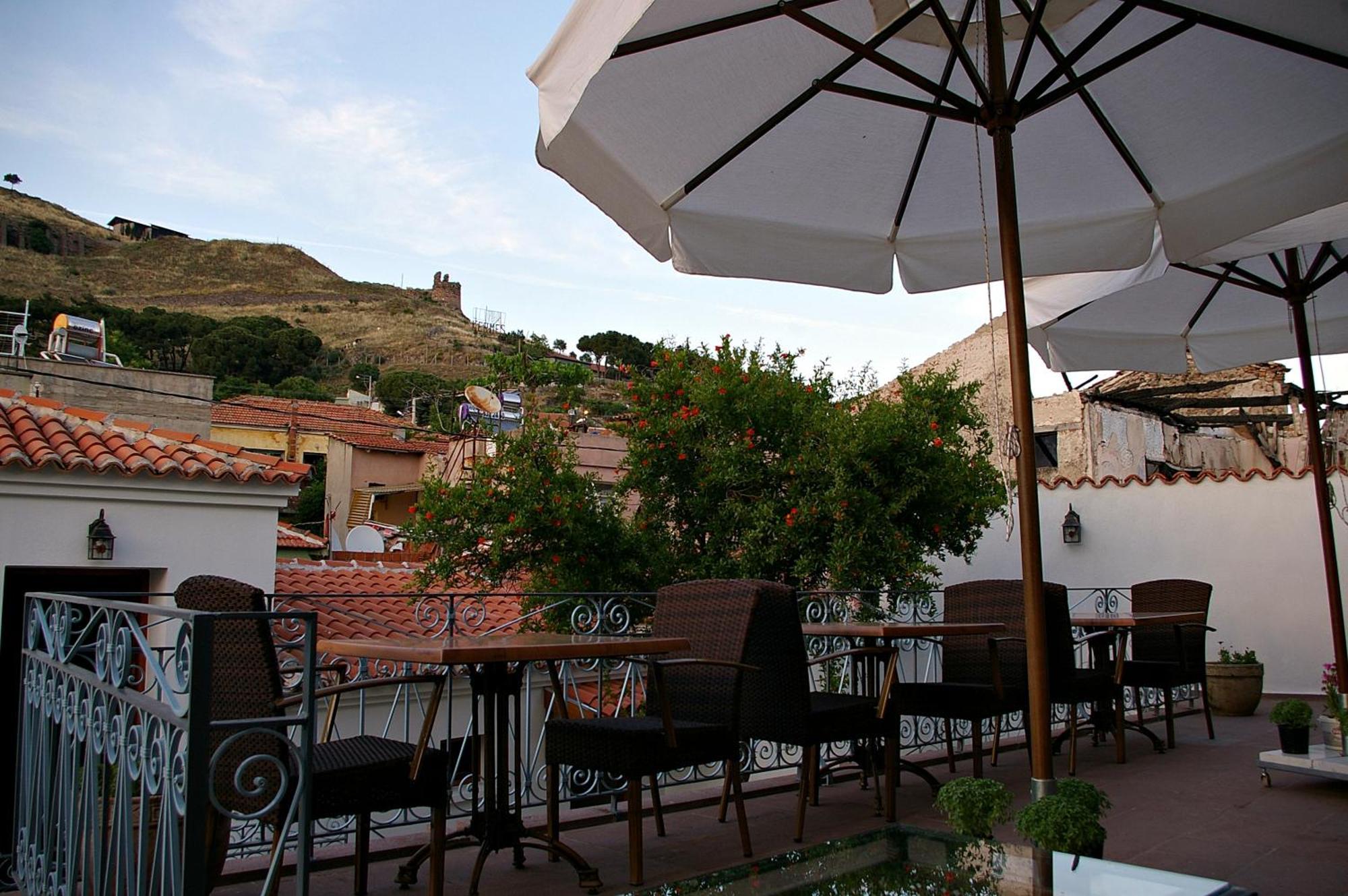 Hera Hotel แบร์กามา ภายนอก รูปภาพ