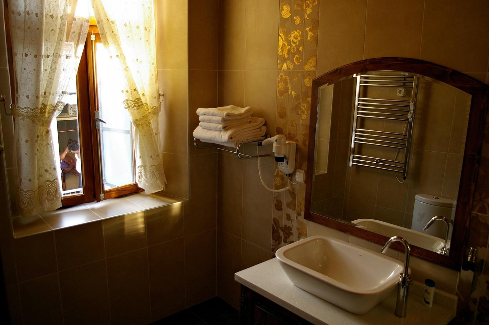 Hera Hotel แบร์กามา ภายนอก รูปภาพ